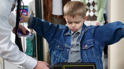 Should Metal Detectors Be Mandatory In Schools